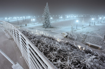 PAESAGGIO URBANO: Mestre, neve sul parco, arch. Antonio Di Mambro