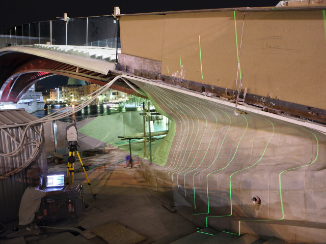 Cantieristica: Venezia, quarto ponte sul Canal Grande, di Santiago Calatrava, utilizzo scanner laser